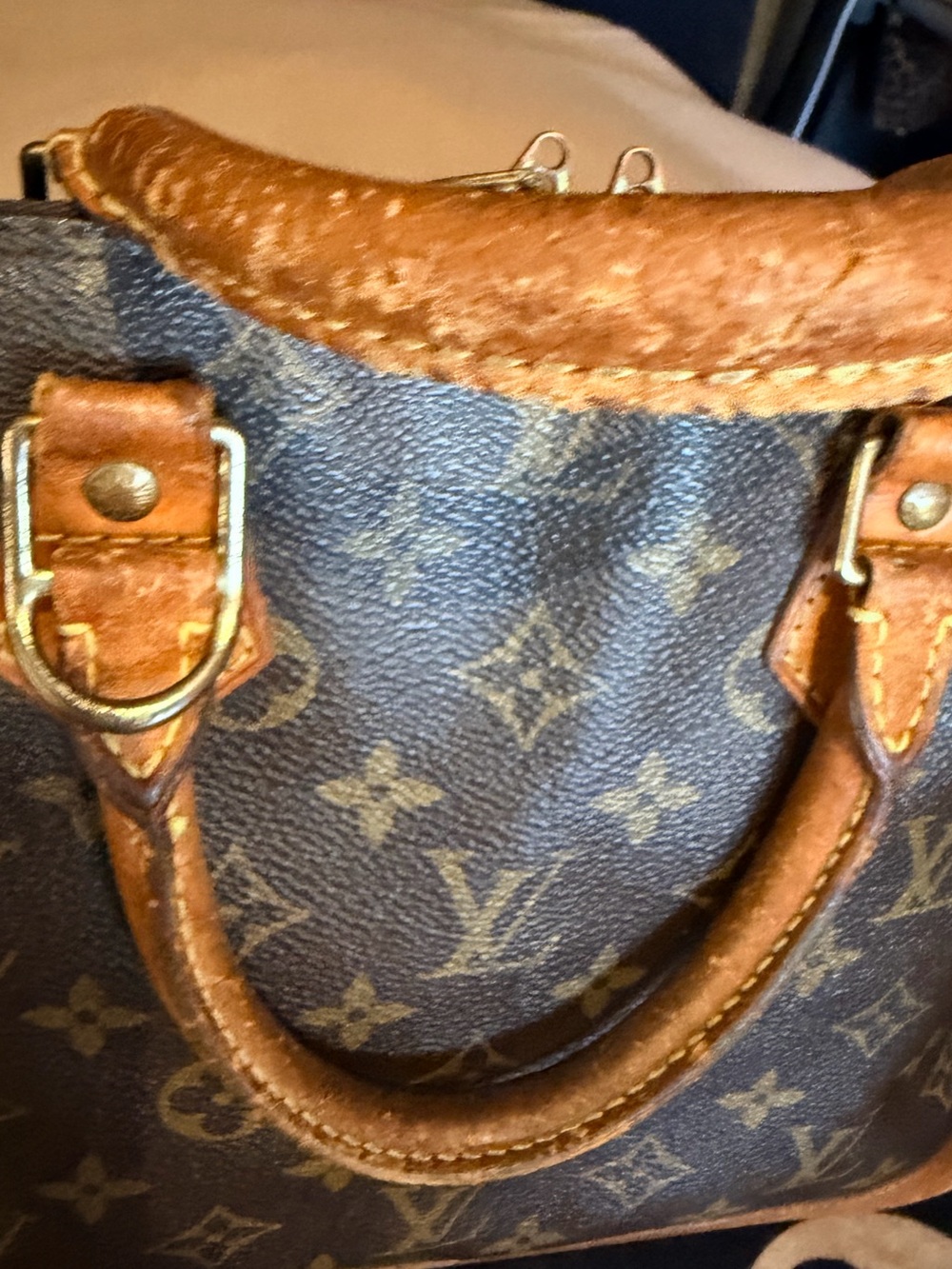 Authentic Louis Vuitton Alma with Authentication. - Picture 14 of 17